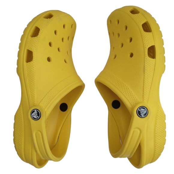 Crocs Classic Yellow Women's Shoes - Picture 4 of 9